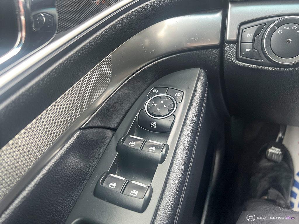 2018 Ford Explorer XLT / 4WD / HTD SEATS / REVERSE CAM - Photo #13