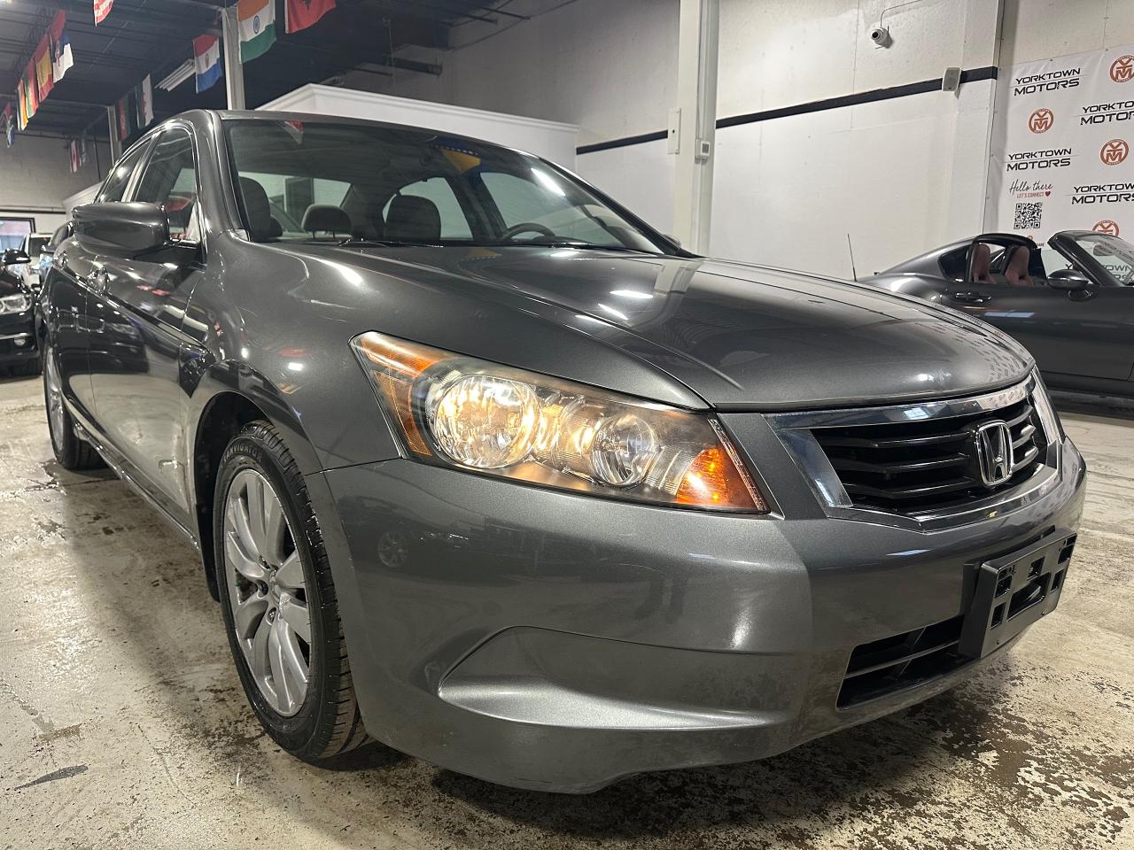 2010 Honda Accord ONE OWNER | NO ACCIDENTS | LOW MILLEAGE - Photo #3