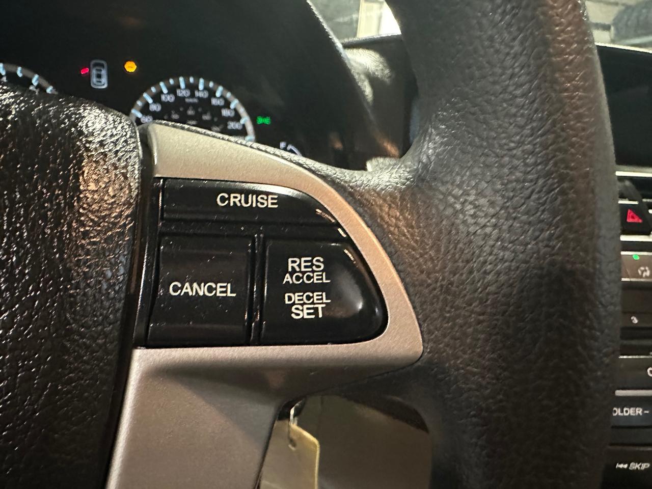 2010 Honda Accord ONE OWNER | NO ACCIDENTS | LOW MILLEAGE - Photo #14