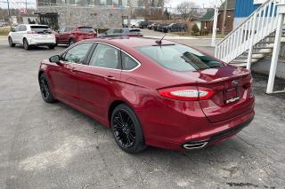 2014 Ford Fusion SE **Leather/Sunroof/Only 29k!!** - Photo #4