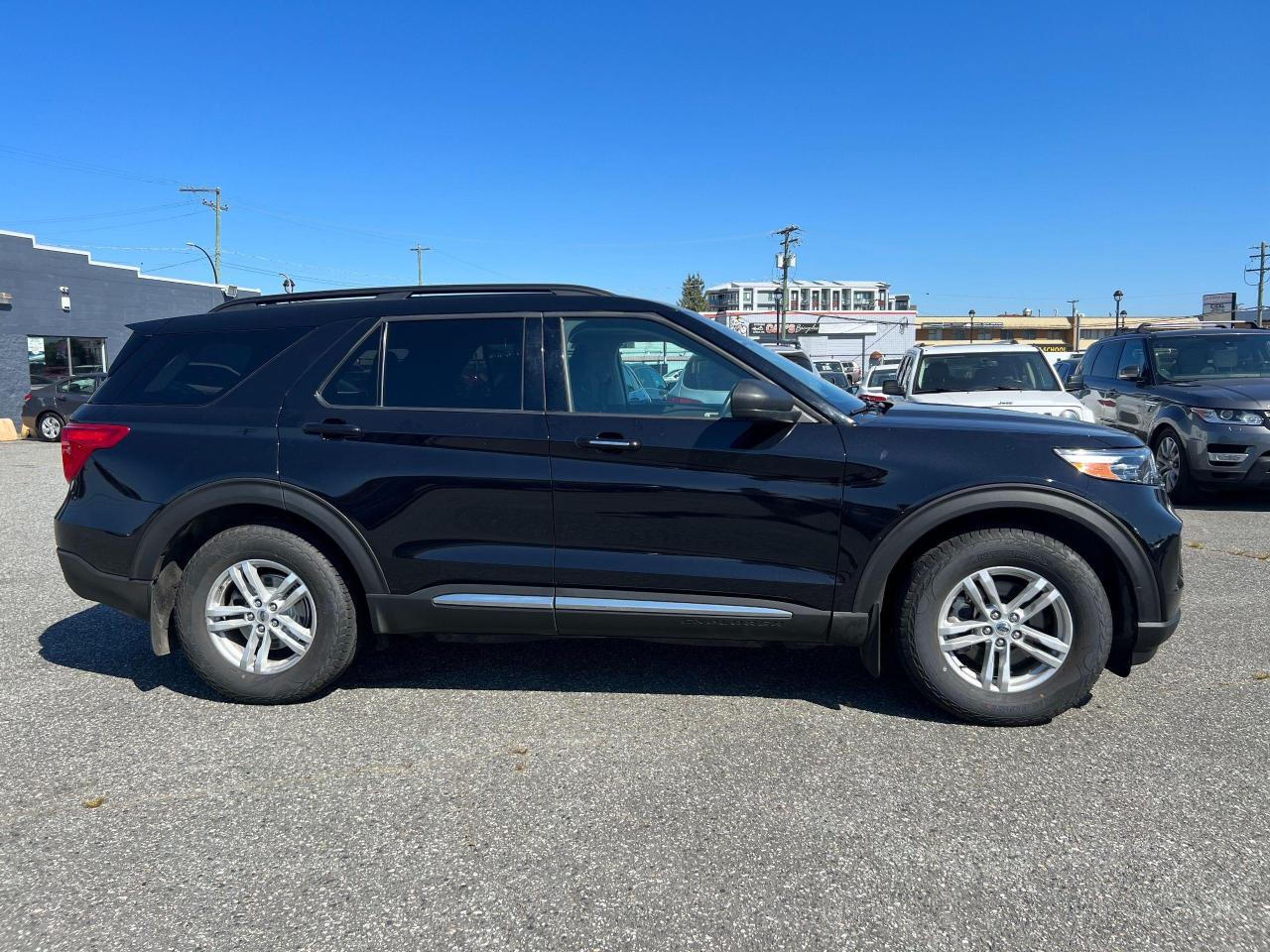 2020 Ford Explorer XLT 4WD - Photo #3