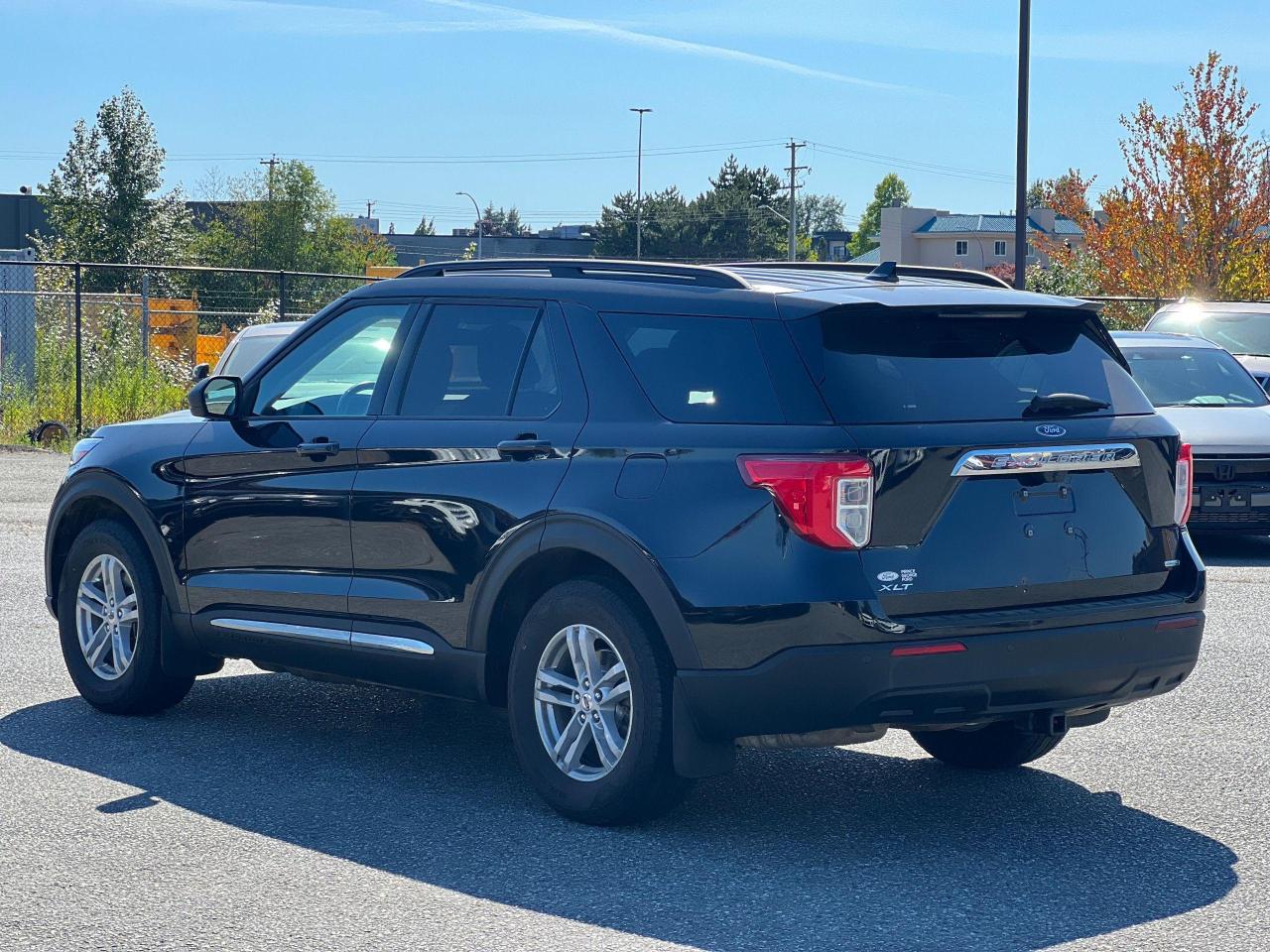 2020 Ford Explorer XLT 4WD - Photo #5