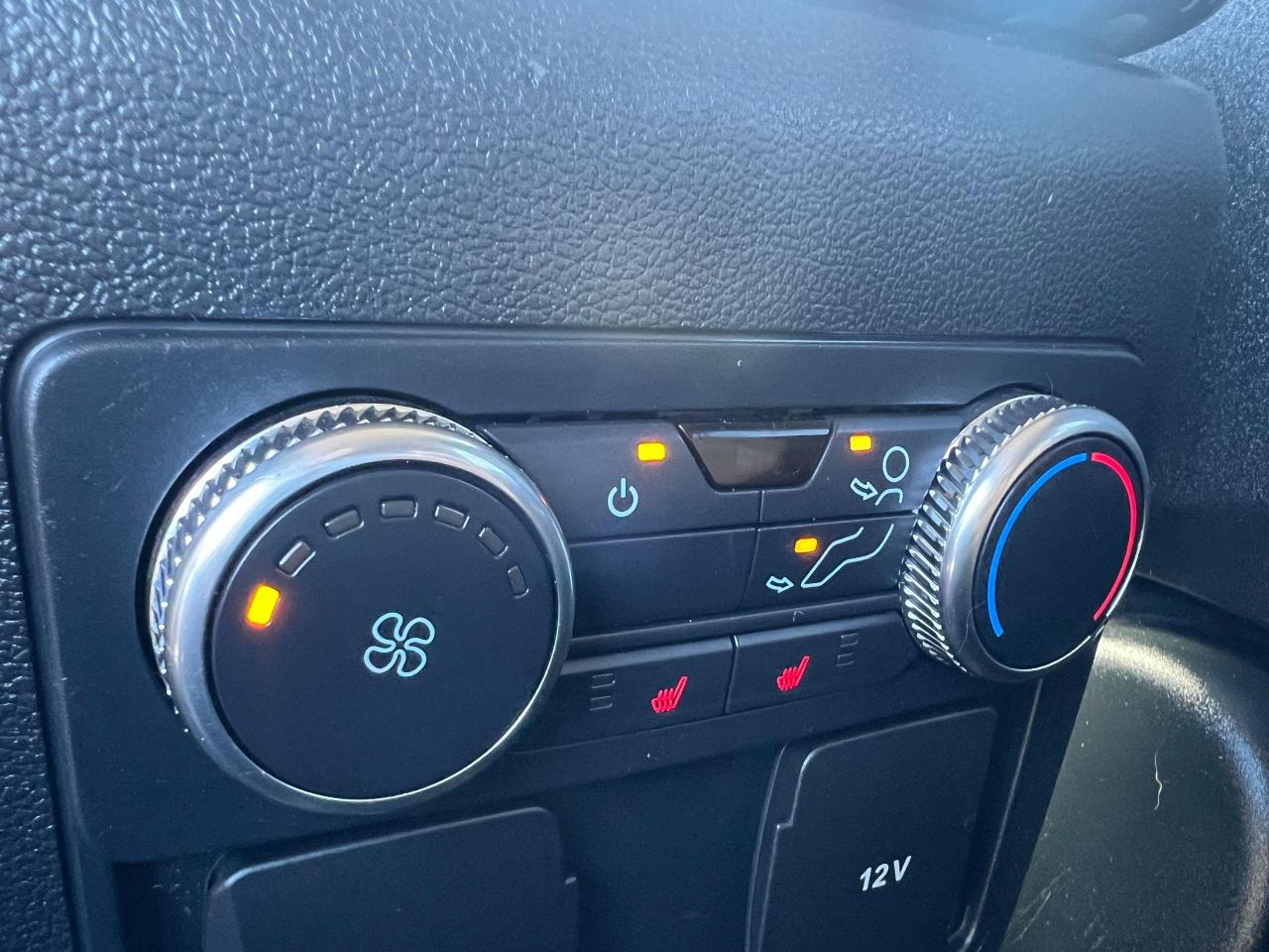 2020 Ford Explorer XLT 4WD - Photo #9