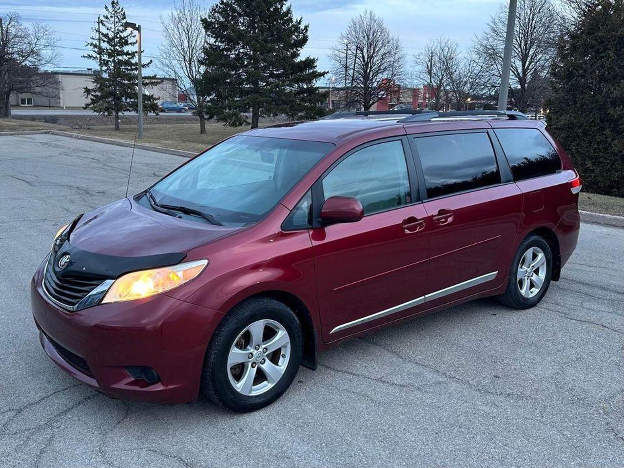2013 Toyota Sienna LE 8-Pass Certified - Photo #1