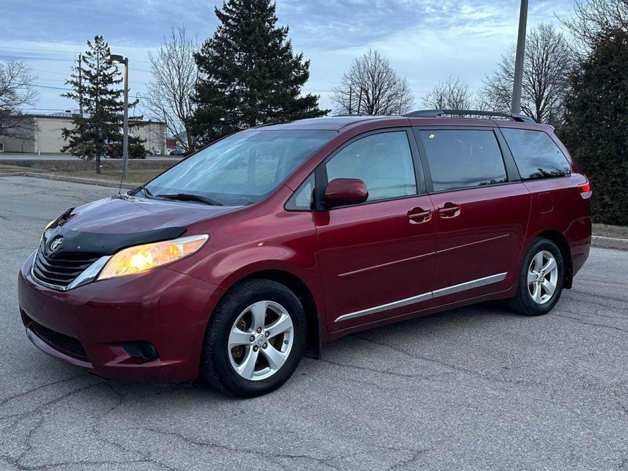 2013 Toyota Sienna LE 8-Pass Certified - Photo #14