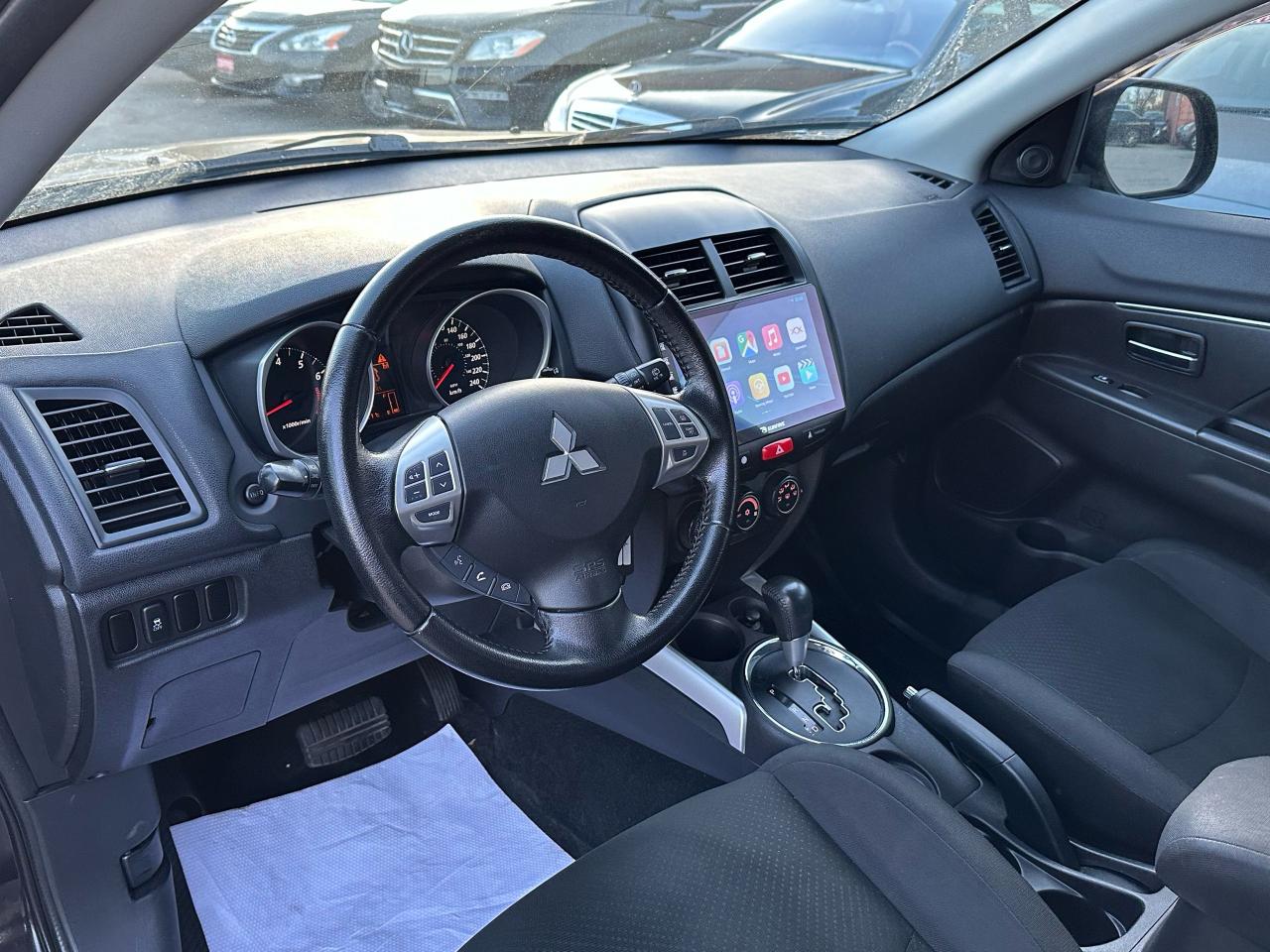 2013 Mitsubishi RVR  - Photo #8