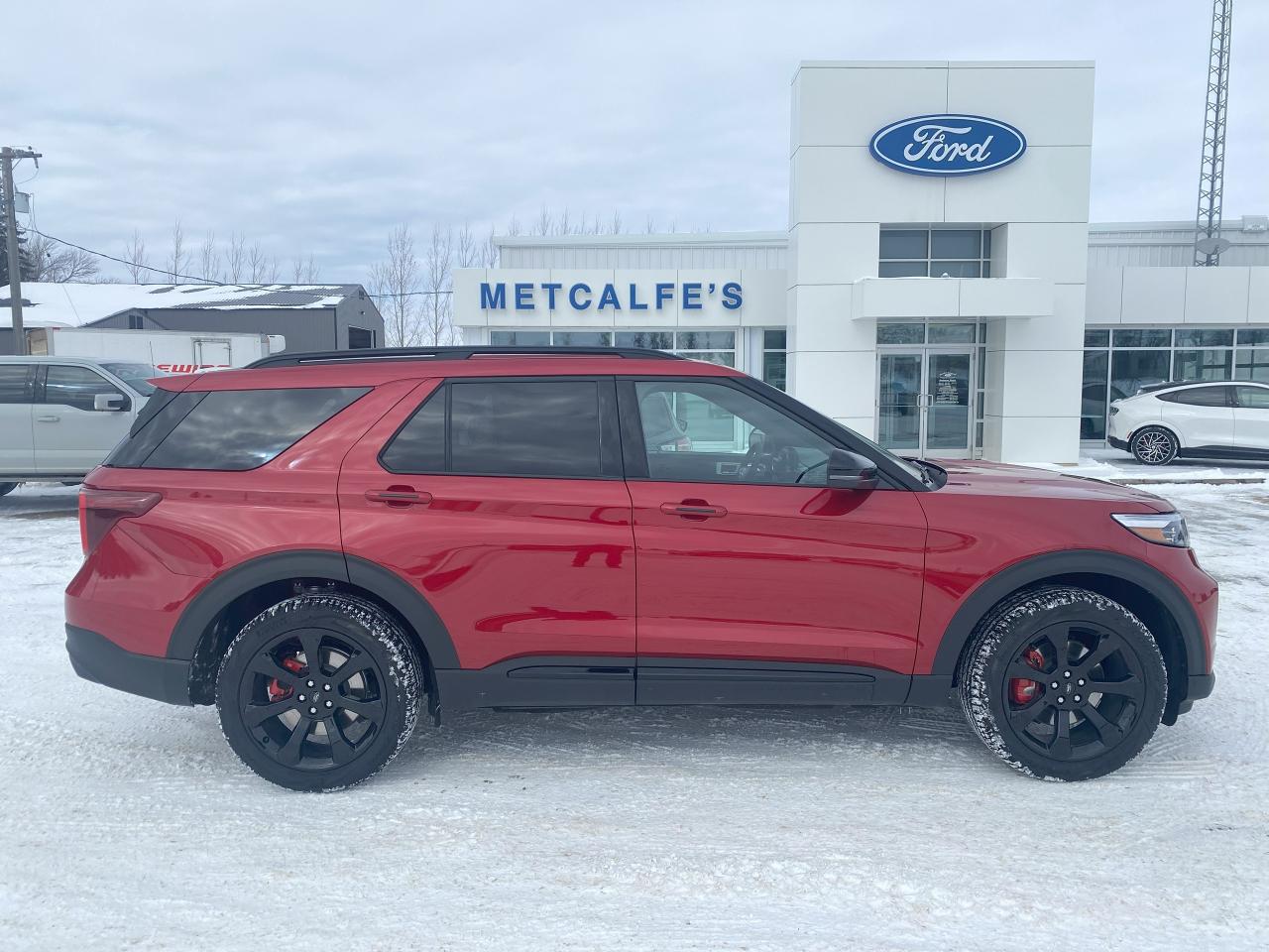 2024 Ford Explorer ST 4WD Photo0