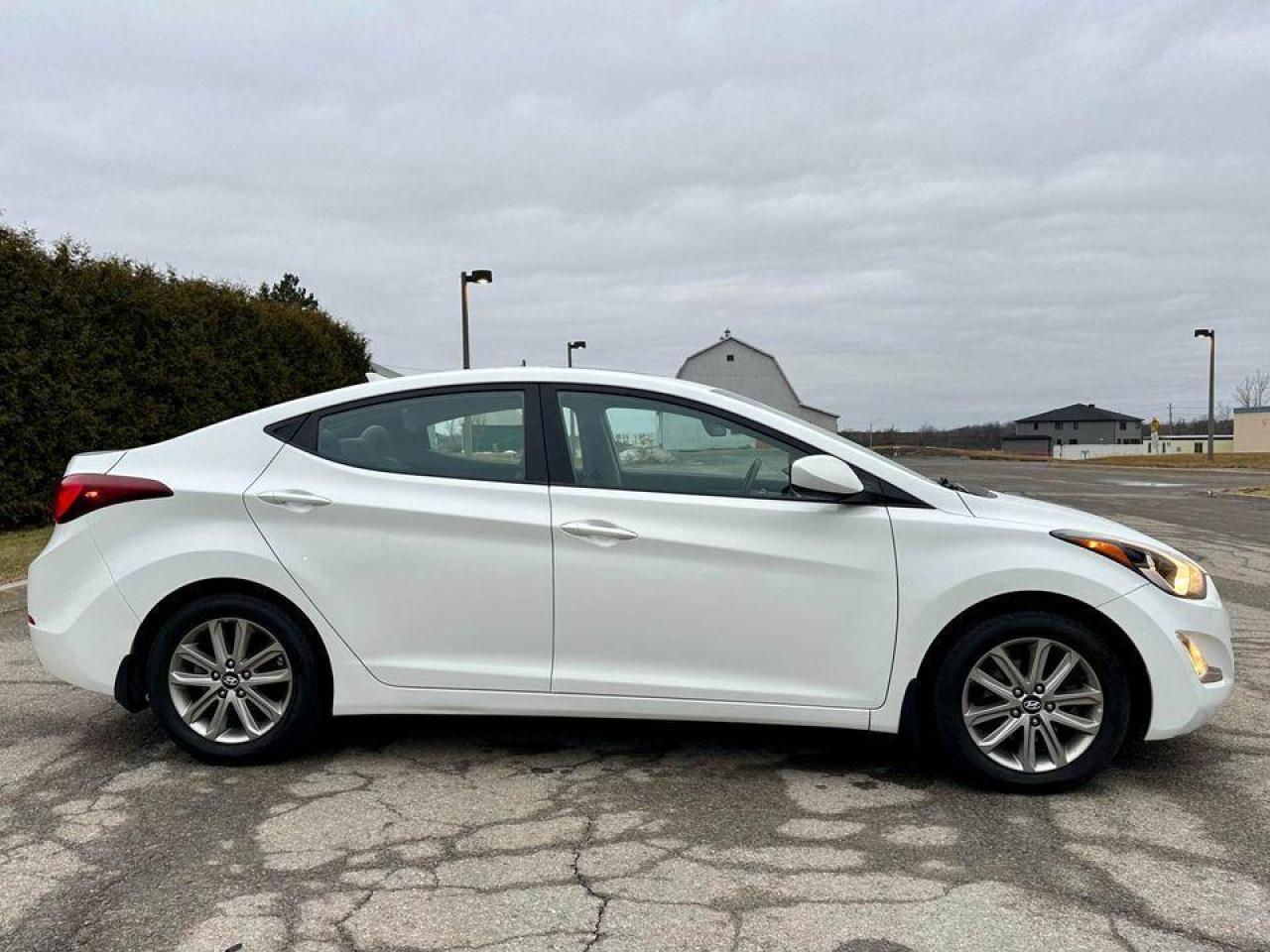 2014 Hyundai Elantra GLS - Safety Certified Photo3