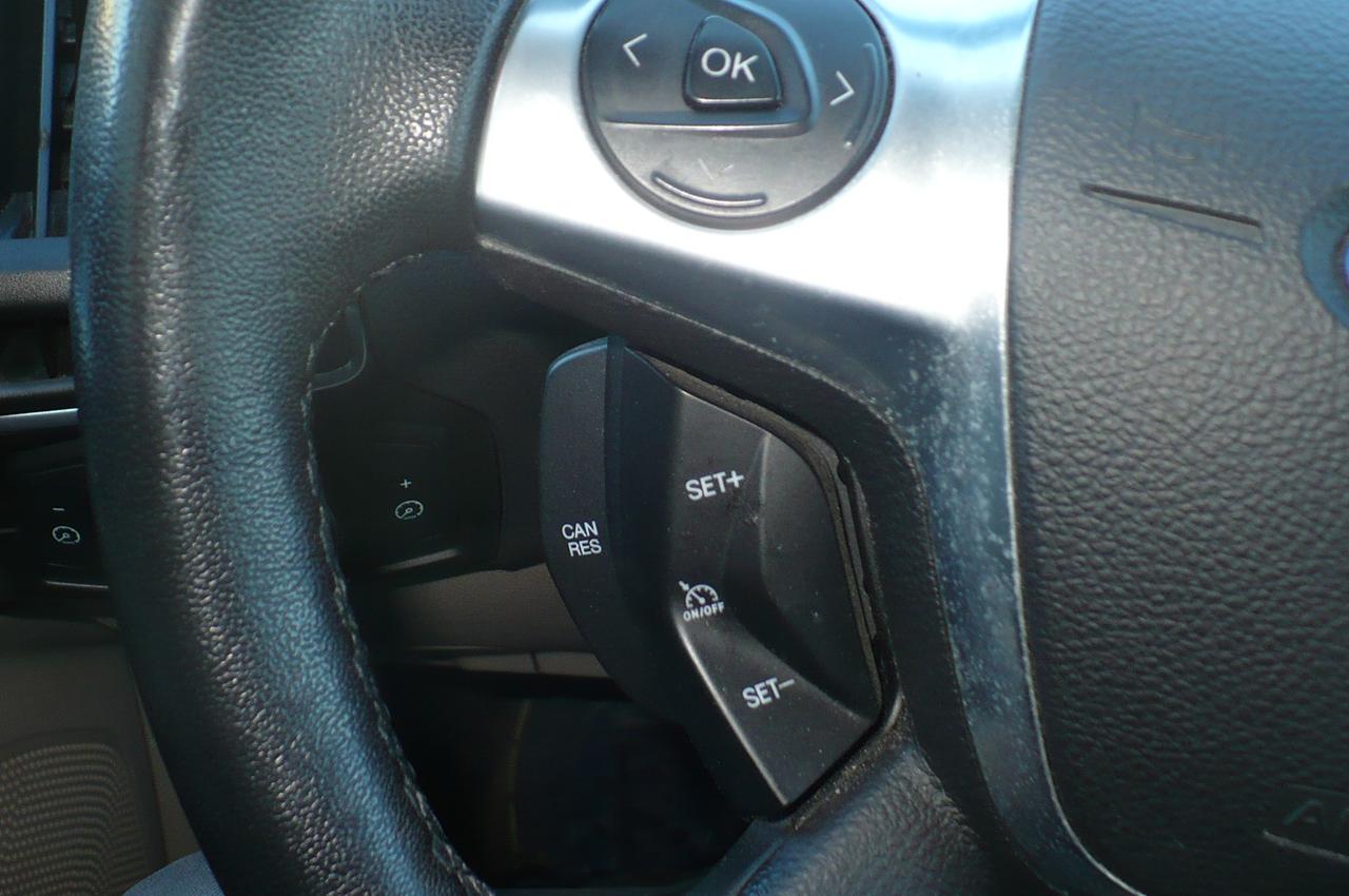 2012 Ford Focus 5dr HB Photo