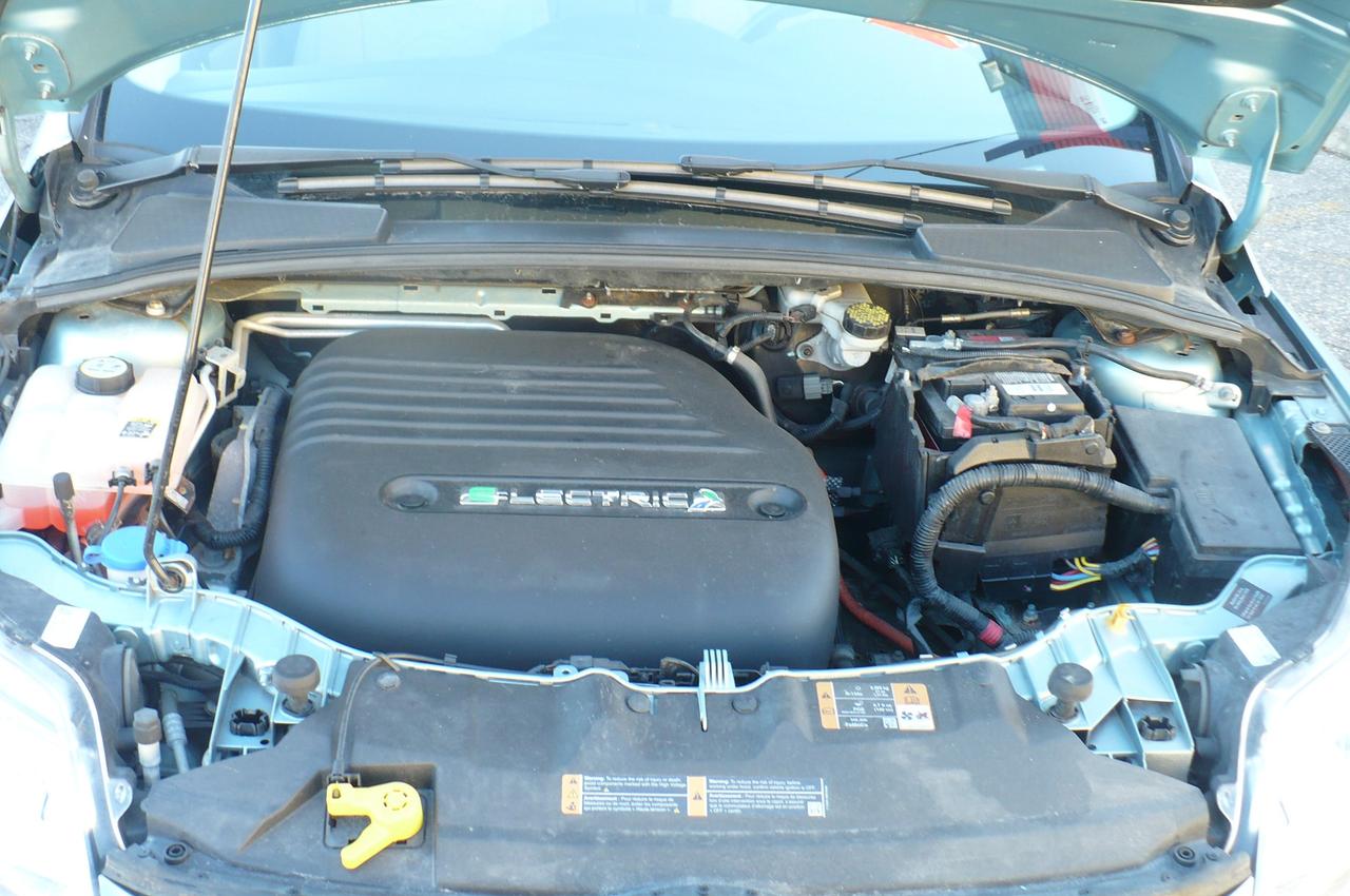 2012 Ford Focus 5dr HB Photo