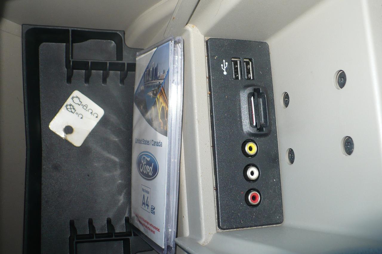 2012 Ford Focus 5dr HB Photo