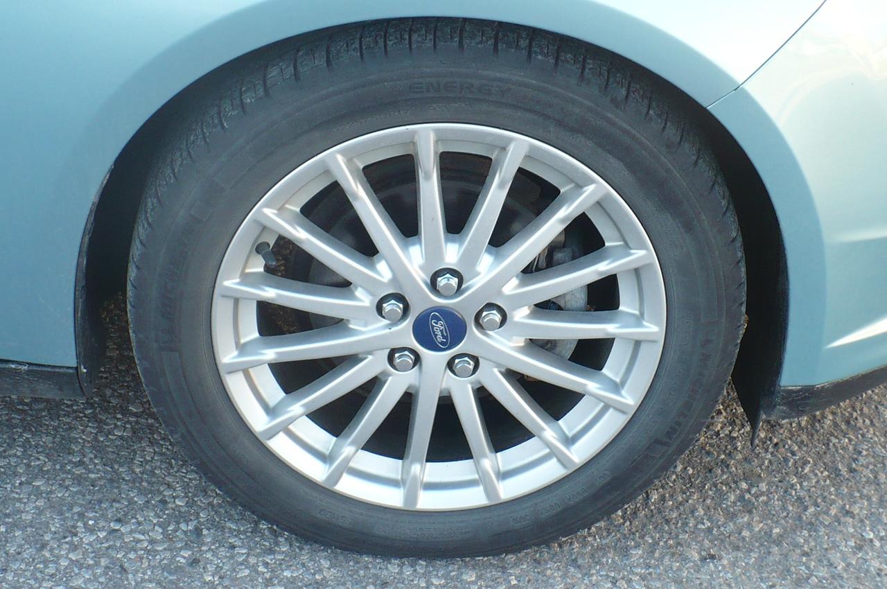 2012 Ford Focus 5dr HB Photo