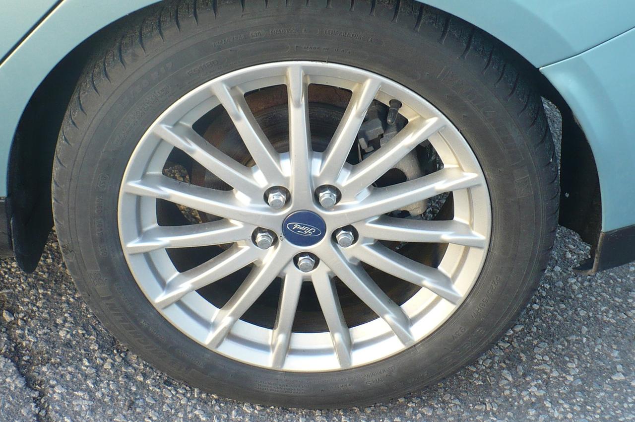 2012 Ford Focus 5dr HB Photo