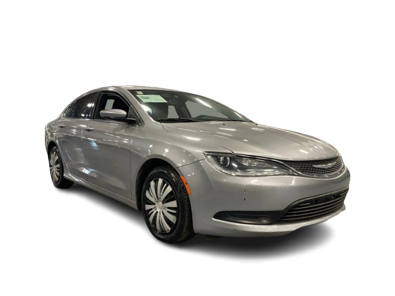2015 Chrysler 200 4dr Sdn LX FWD Photo2