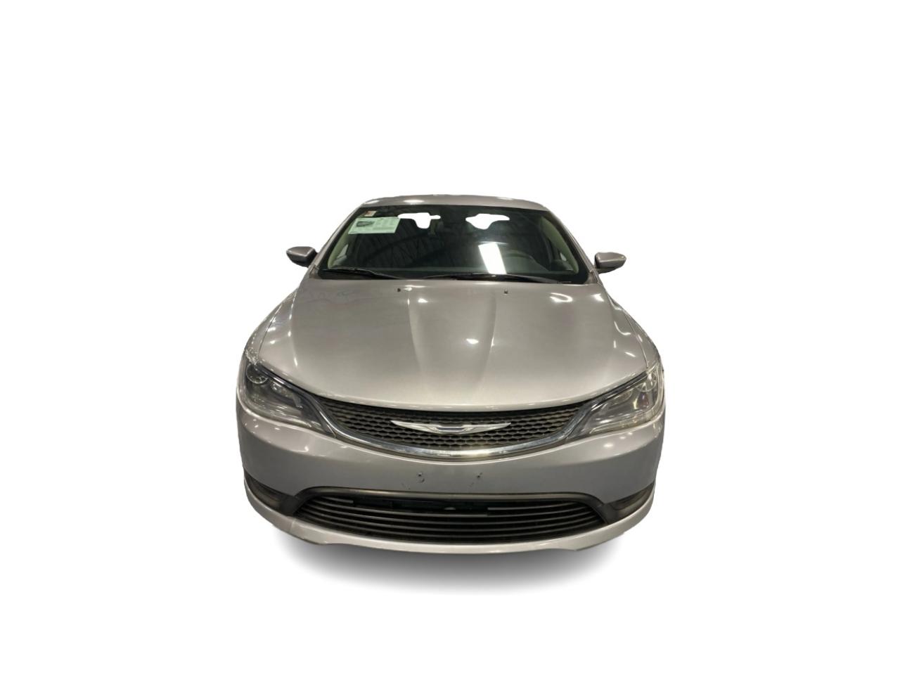 2015 Chrysler 200 4dr Sdn LX FWD Photo