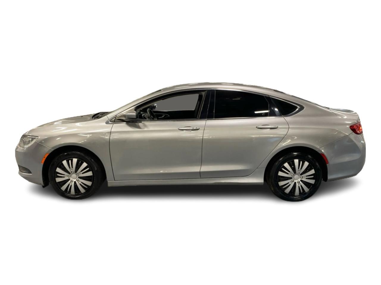 2015 Chrysler 200 4dr Sdn LX FWD Photo