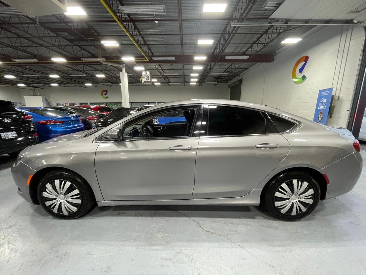 2015 Chrysler 200 4dr Sdn LX FWD Photo