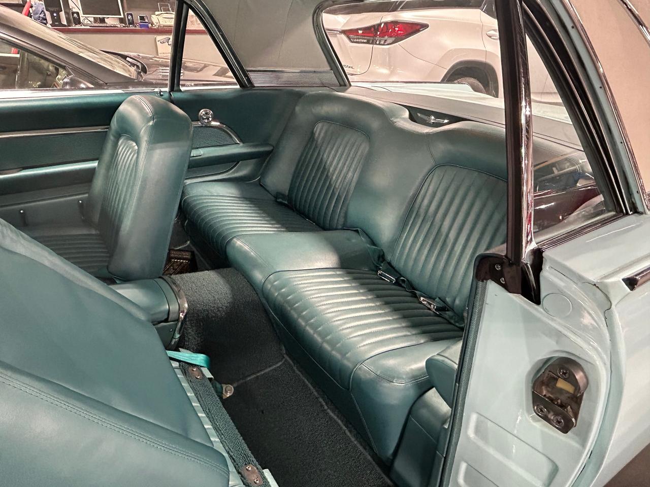 1962 Ford Thunderbird 2dr Landau Coupe - Photo #15