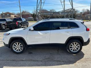 Used 2015 Jeep Cherokee LIMITED 4WD 4dr for sale in London, ON