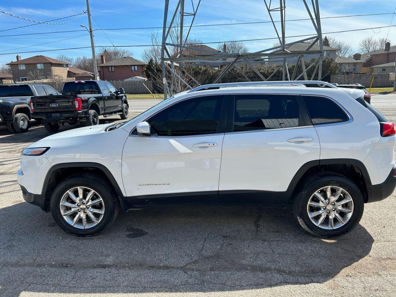 2015 Jeep Cherokee LIMITED 4WD 4dr - Photo #19