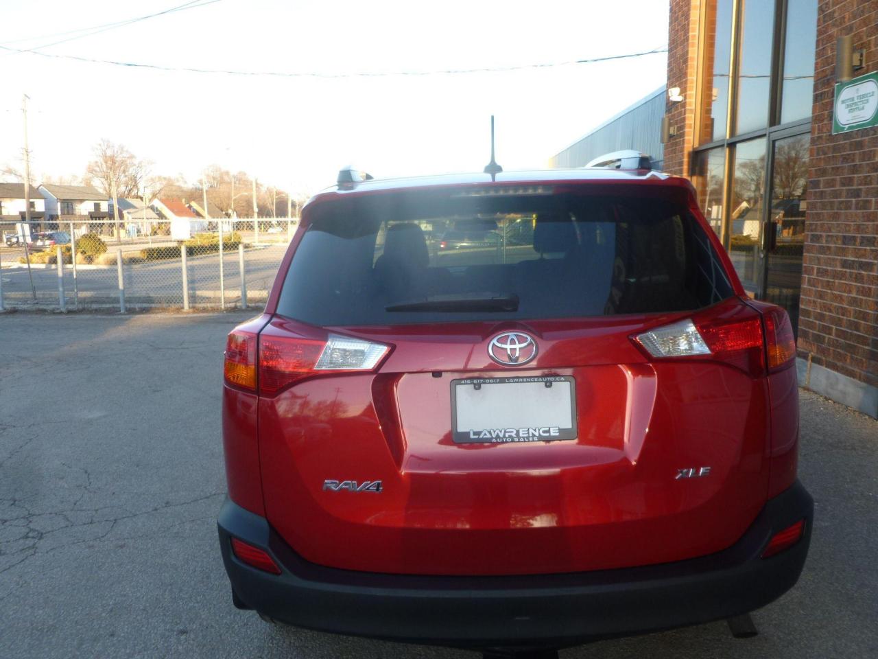 2014 Toyota RAV4  Photo3