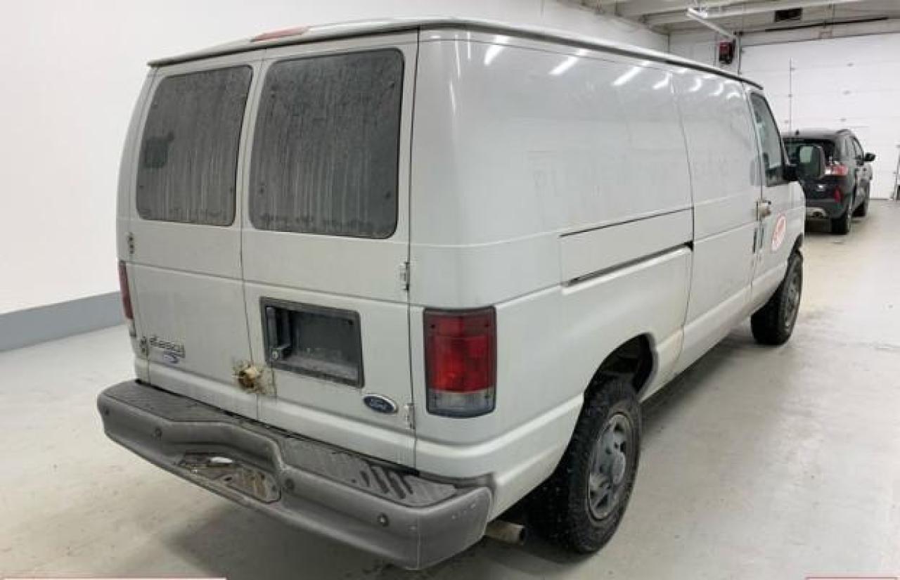 2007 Ford Econoline Cargo Van E-250 Photo2