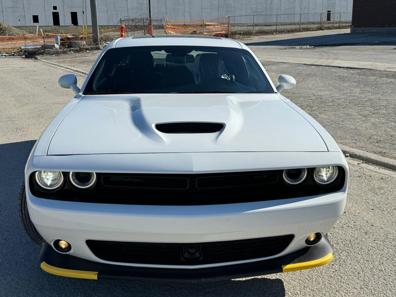 2023 Dodge Challenger GT Photo2