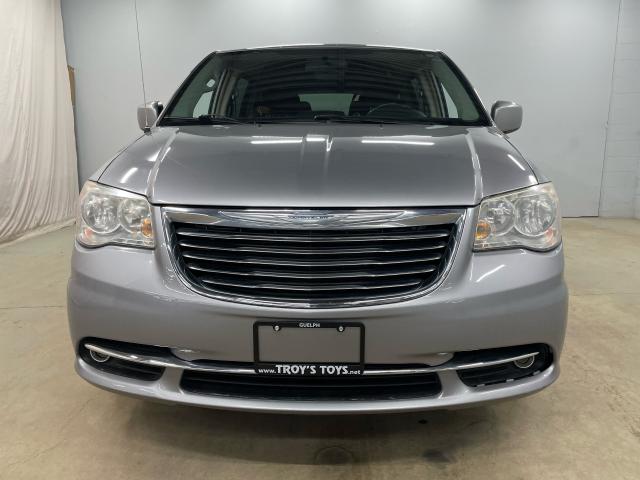 2014 Chrysler Town & Country TOURING Photo2