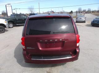 2018 Dodge Grand Caravan SE - Photo #4