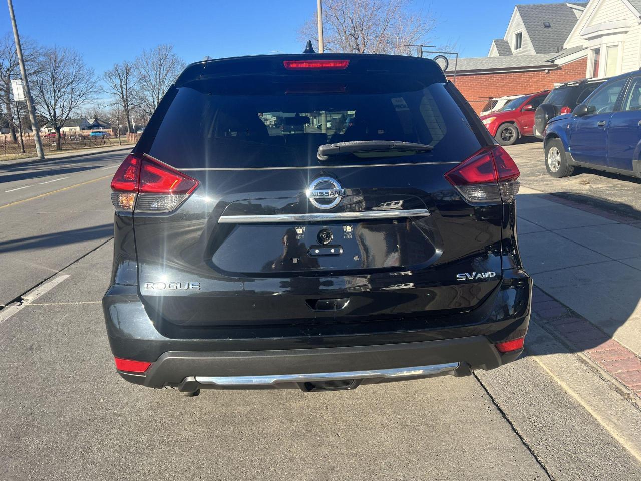 2018 Nissan Rogue AWD SV - Photo #11