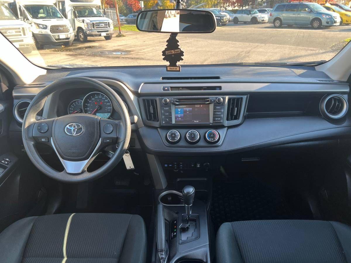 2016 Toyota RAV4 FWD 4dr LE - Photo #14