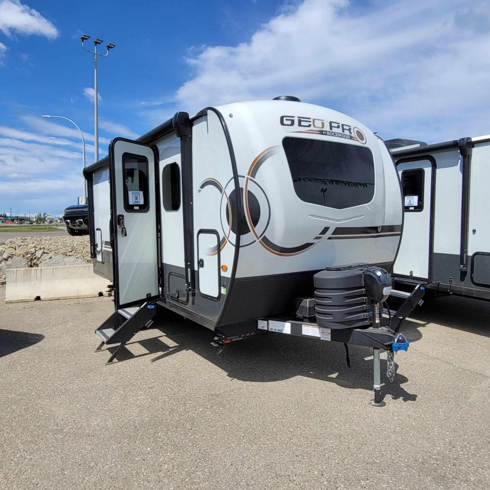 2024 Rockwood RLTG19FDS-W LITE WEIGHT Photo3