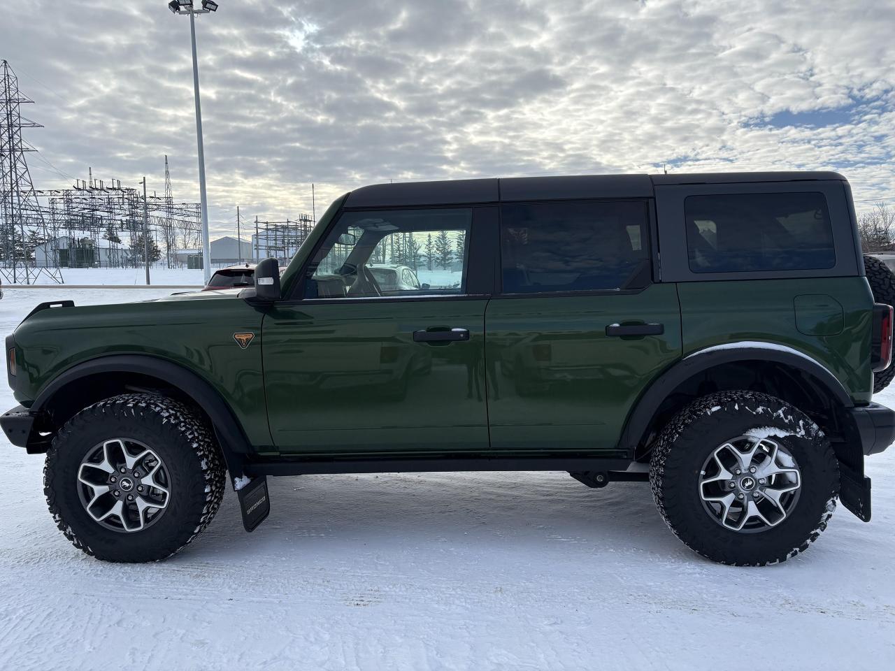 2024 Ford Bronco BADLANDS 4 DOOR 4X4 Photo5