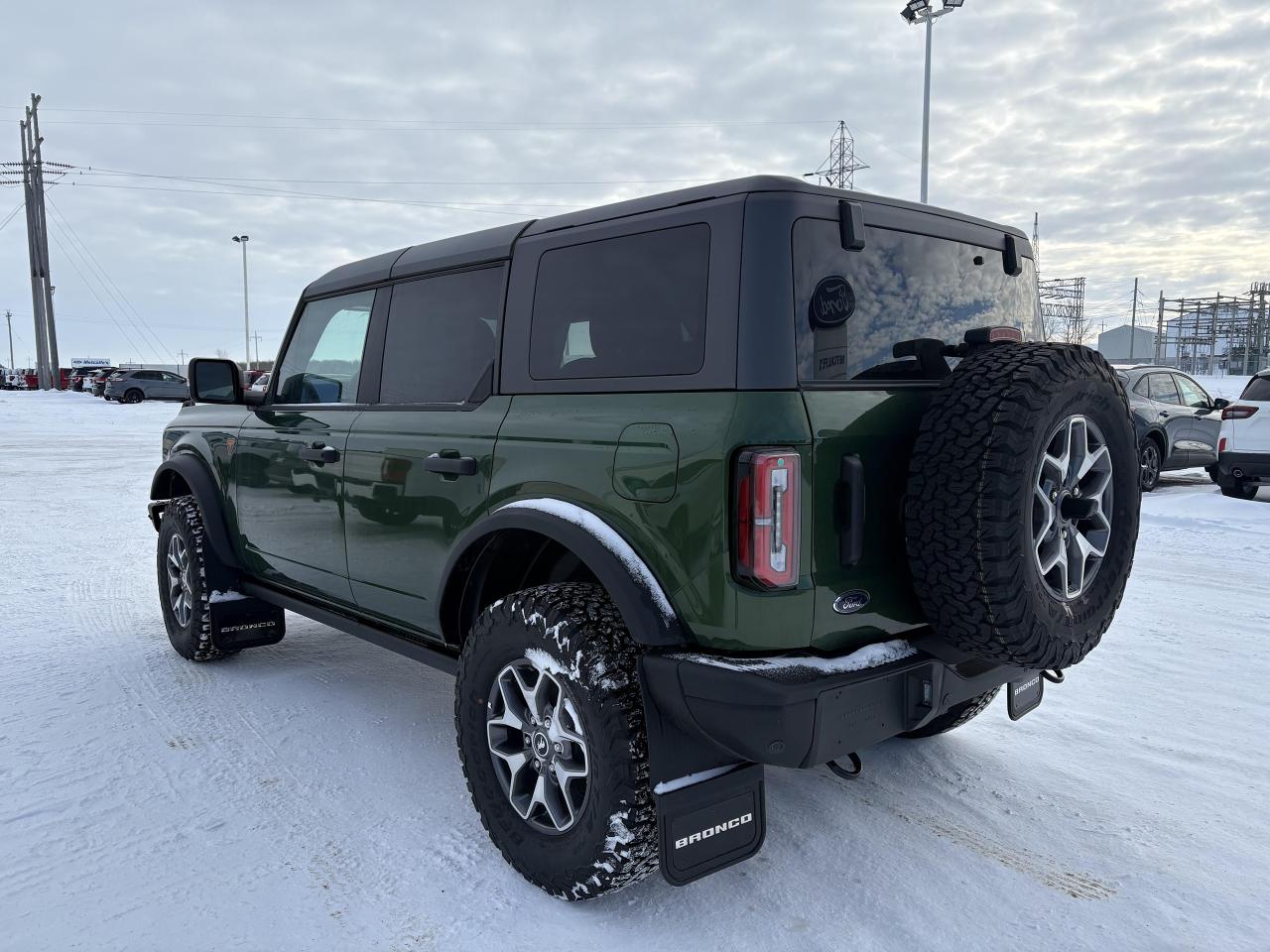 2024 Ford Bronco BADLANDS 4 DOOR 4X4 Photo