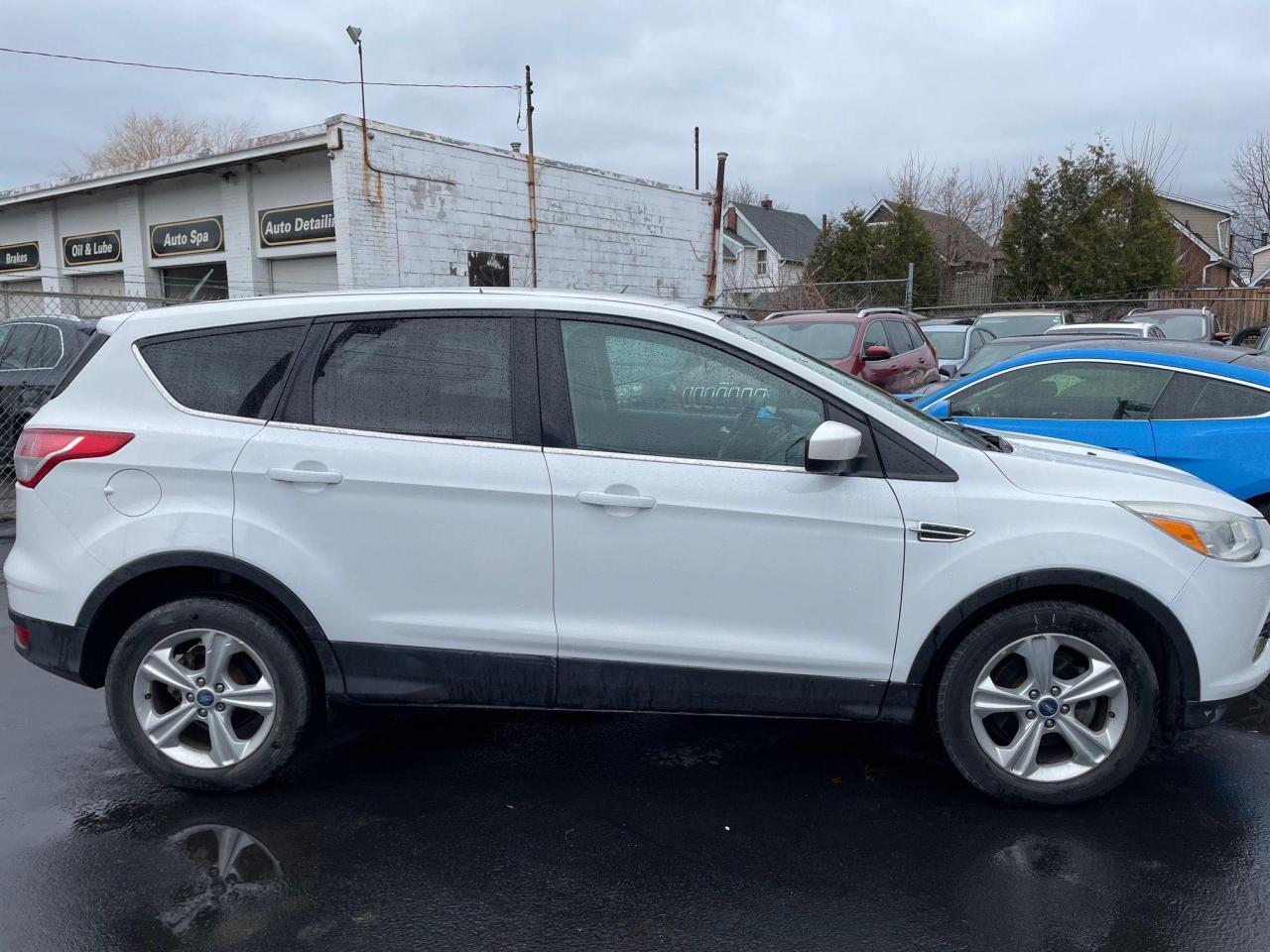 2014 Ford Escape SE *SAFETY, HEATED SEATS, ECOBOOST* - Photo #4