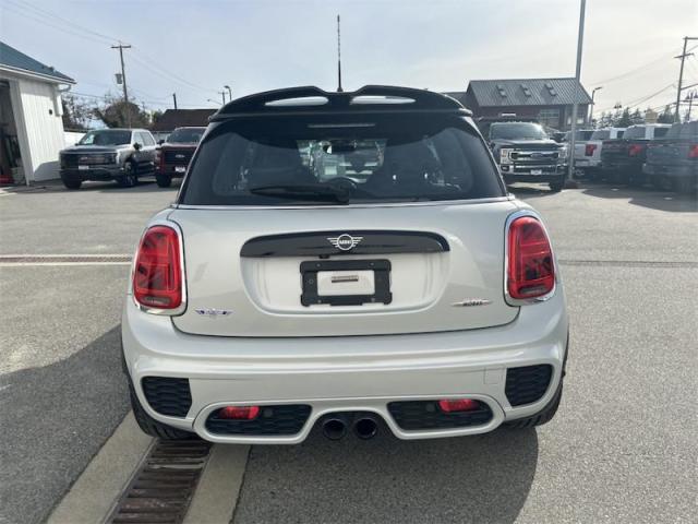 2019 MINI 3 Door John Cooper Works  - Sports Seats Photo3