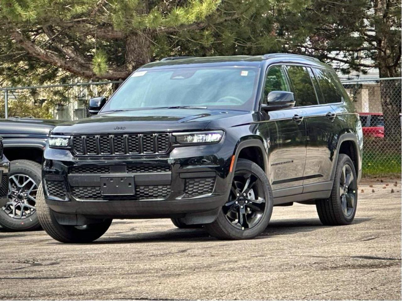 New 2024 Jeep Grand Cherokee L Altitude 4x4 for sale in Waterloo, ON