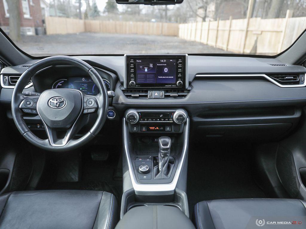 2019 Toyota RAV4 Hybrid XLE - Photo #25