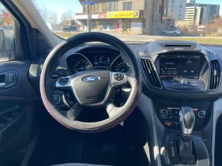 2015 Ford Escape SE/GAS SAVER/4WD/NO ACCIDENT/PWR SEATES/CERTIFIED. - Photo #14