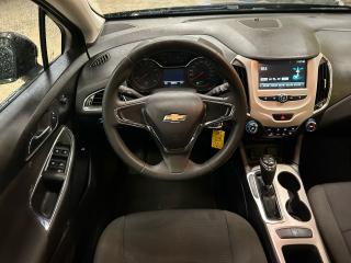 2017 Chevrolet Cruze LS - Photo #16