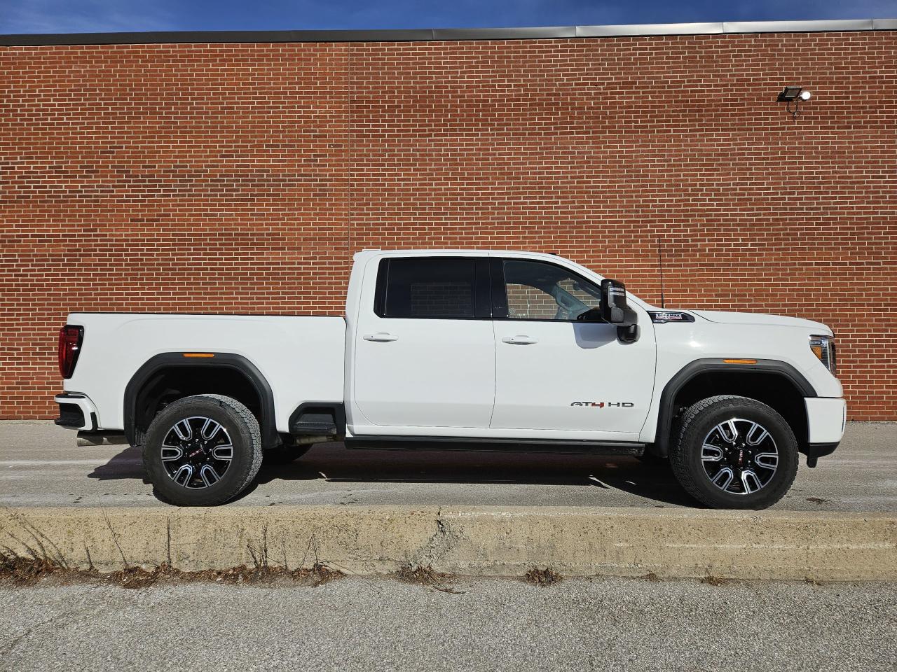 2023 GMC Sierra 3500 AT4 - Photo #12