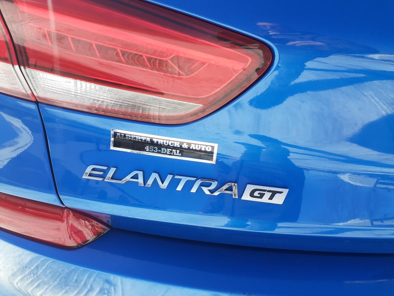 2018 Hyundai Elantra GT Sport, Lther, Pano, BU Cam, Blind spot det, Htd St - Photo #7