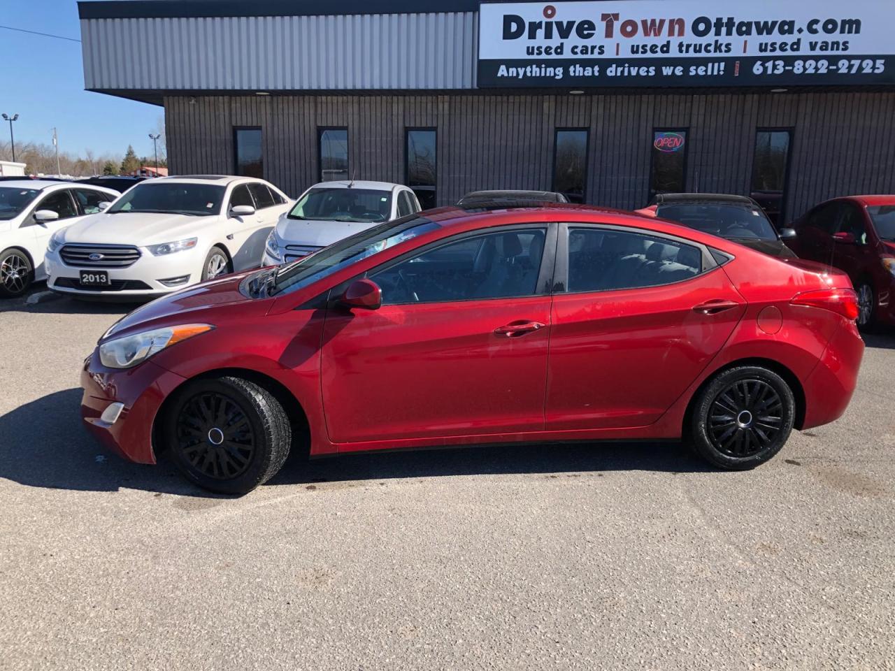 2011 Hyundai Elantra 4dr Sdn Auto GLS - Photo #2