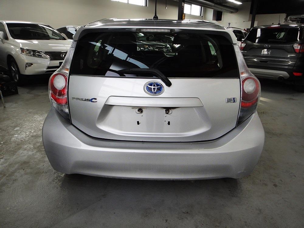 2012 Toyota Prius c VERY WELL MAINTAIN,ALL SERVICE RECORDS,NO RUST - Photo #5