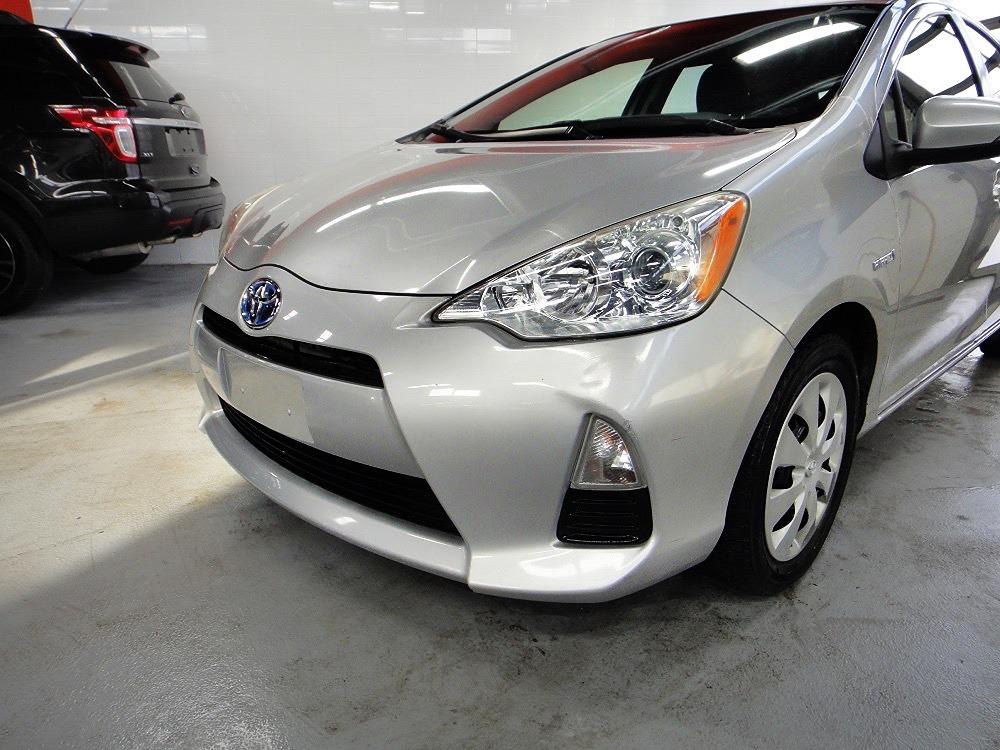 2012 Toyota Prius c VERY WELL MAINTAIN,ALL SERVICE RECORDS,NO RUST - Photo #12