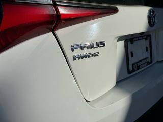 2022 Toyota Prius AWD-e HYBRID - Photo #10