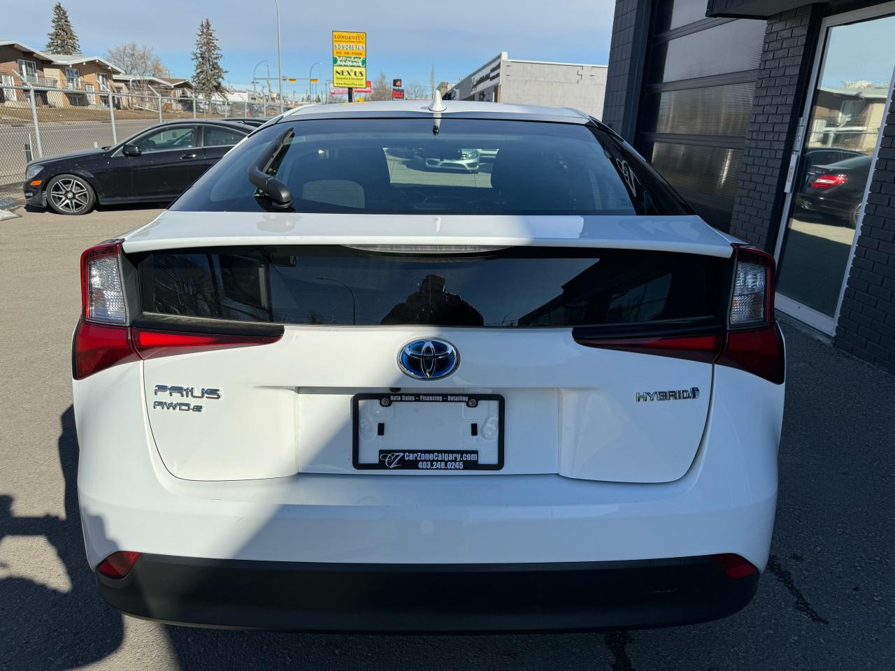 2022 Toyota Prius AWD-e HYBRID - Photo #7