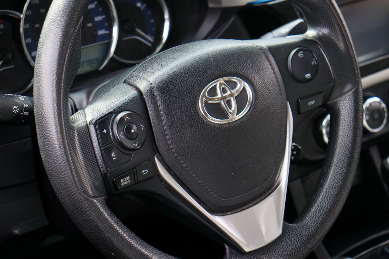 2016 Toyota Corolla LE | Auto | Reverse Cam | Bluetooth | Alloys ++ Photo13
