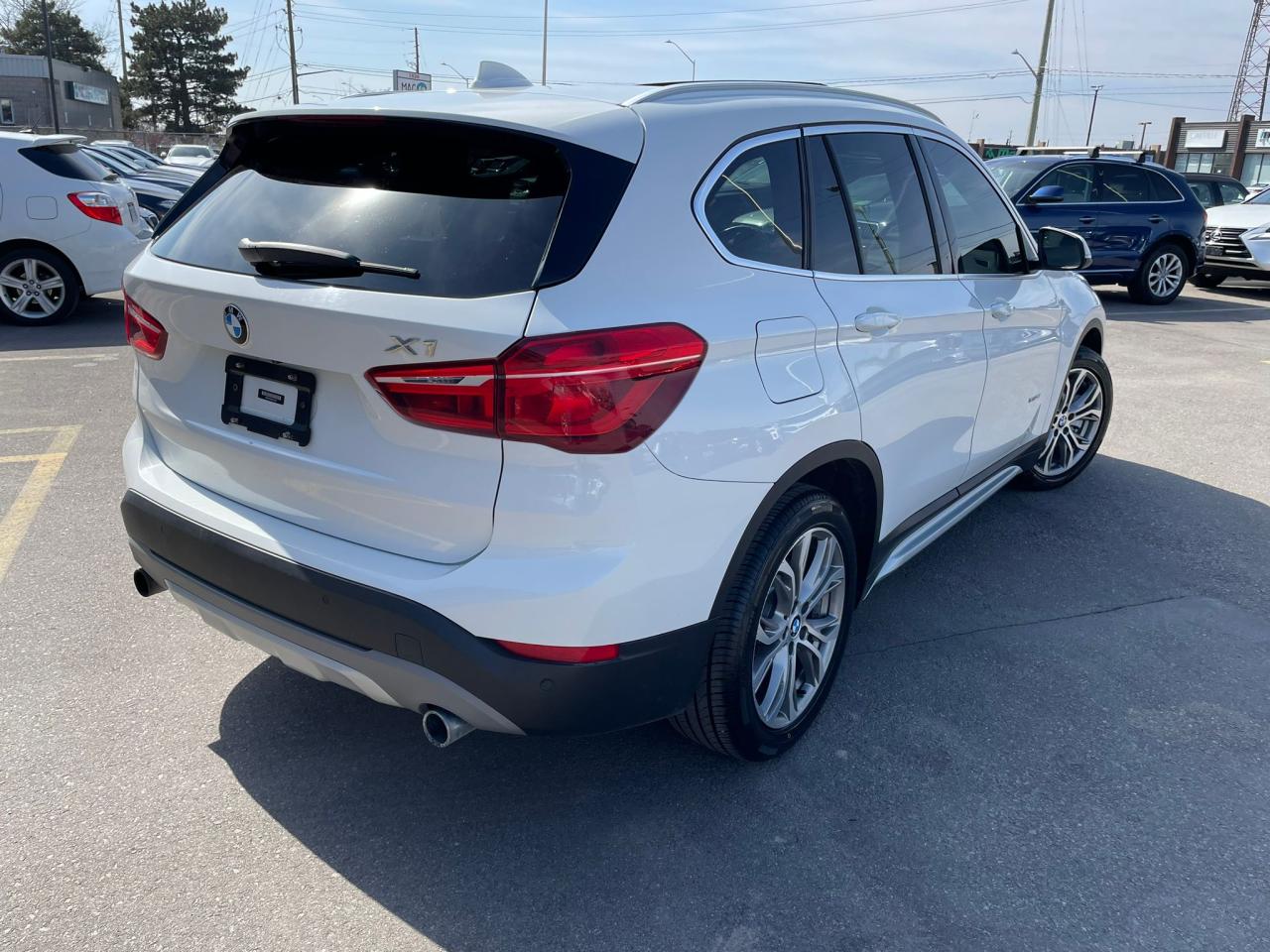 2016 BMW X1 AWD NAVIGATION HEADSUP DISPLAY PANORAMIC  CAMERA - Photo #13