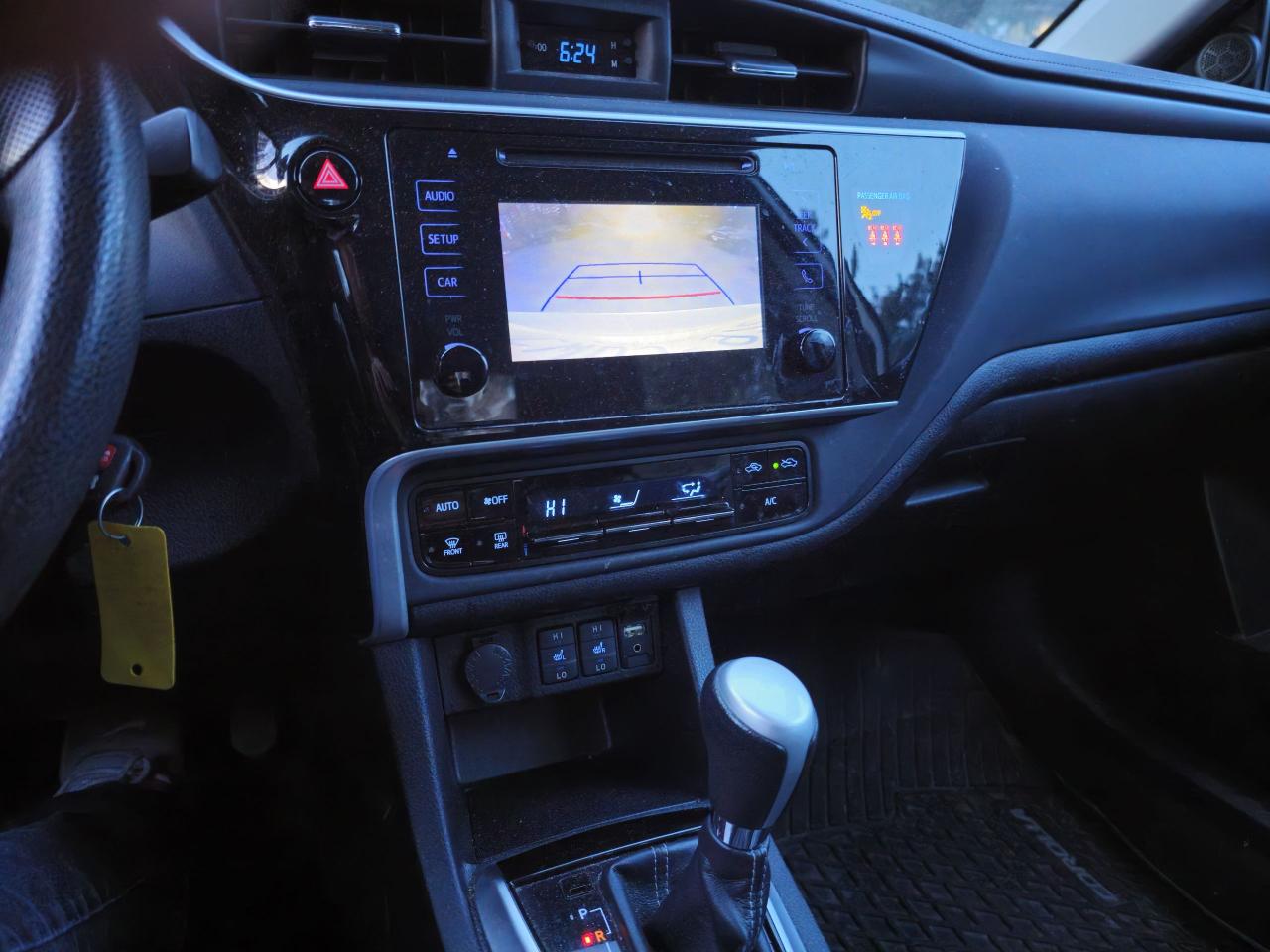 2019 Toyota Corolla LE - Photo #7